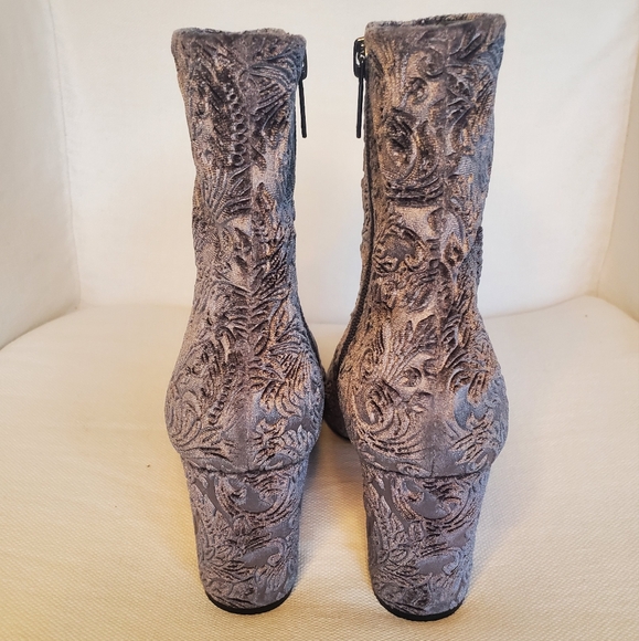 Marc Fisher LTD  velvet brocade booties sz 7 - Picture 4 of 5